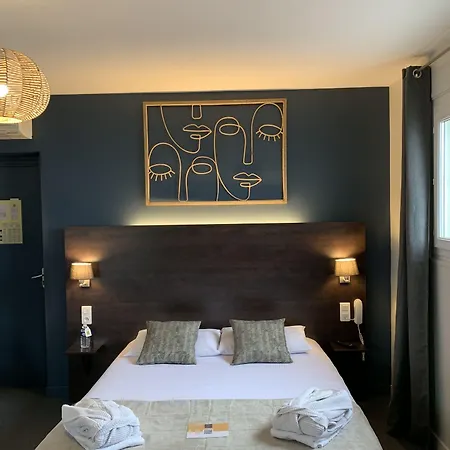 Logis Aux Berges De L'aveyron Ξενοδοχείο 3*