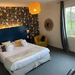 Hotel Aux Berges De L'aveyron-maison By Logis