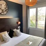 Aux Berges De L'aveyron-maison By Logis Hotel 3*