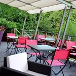 Hotel Aux Berges De L'aveyron-maison By Logis Onet-le-Château