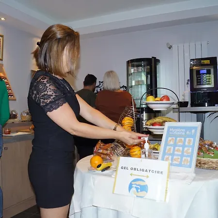 Hotel Logis Aux Berges De L'aveyron Onet-le-Château