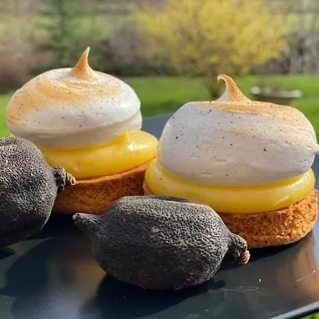 Hotel Logis Aux Berges De L'aveyron