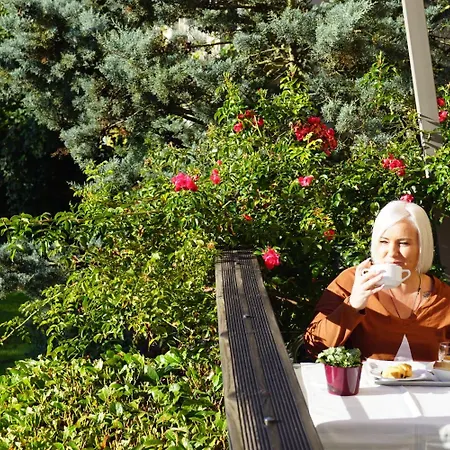 Hotel Logis Aux Berges De L'aveyron Onet-le-Château