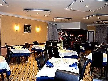 Hotel Logis Aux Berges De L'aveyron 3*
