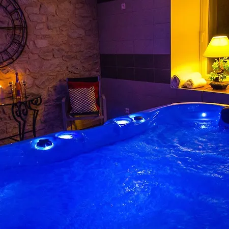 Logis Aux Berges De L'aveyron 3*