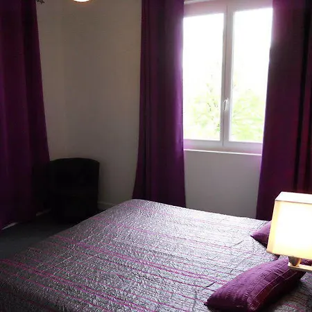 Aux Berges De L'aveyron-maison By Logis Hotel