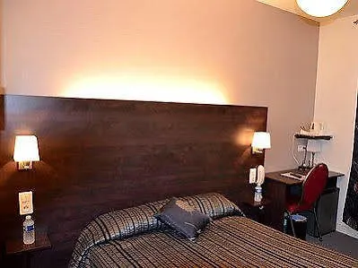Logis Aux Berges De L'aveyron Hotel