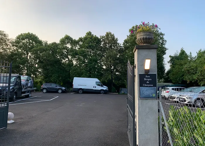 فندق Logis Aux Berges De L'aveyron 3*